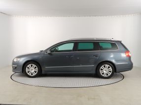 Volkswagen Passat - 2010
