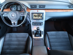 Volkswagen Passat 2010