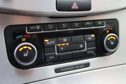 Volkswagen Passat 2011