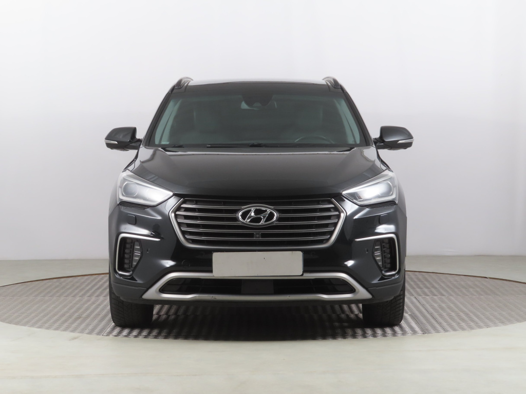 Hyundai Grand Santa Fe