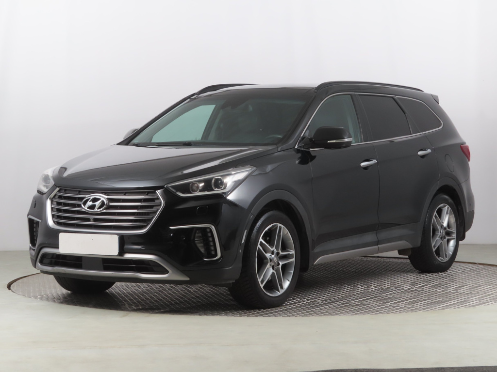 Hyundai Grand Santa Fe