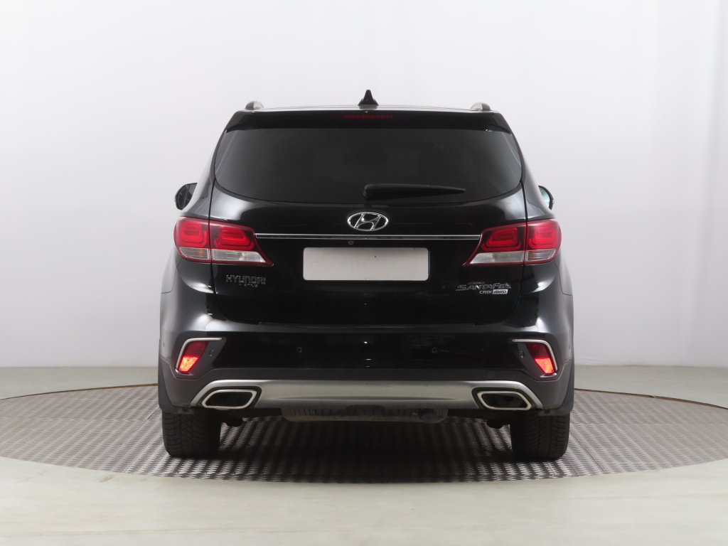 Hyundai Grand Santa Fe