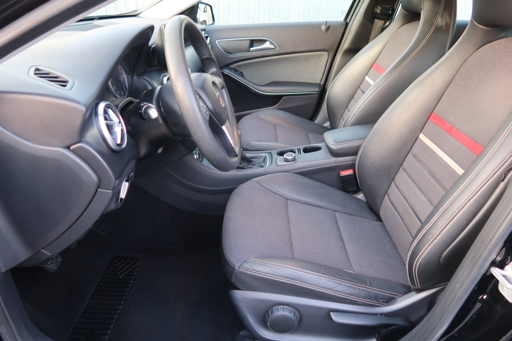 Mercedes-Benz A