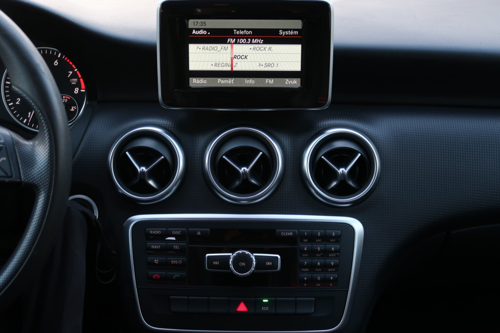 Mercedes-Benz A