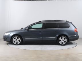 Volkswagen Passat - 2010