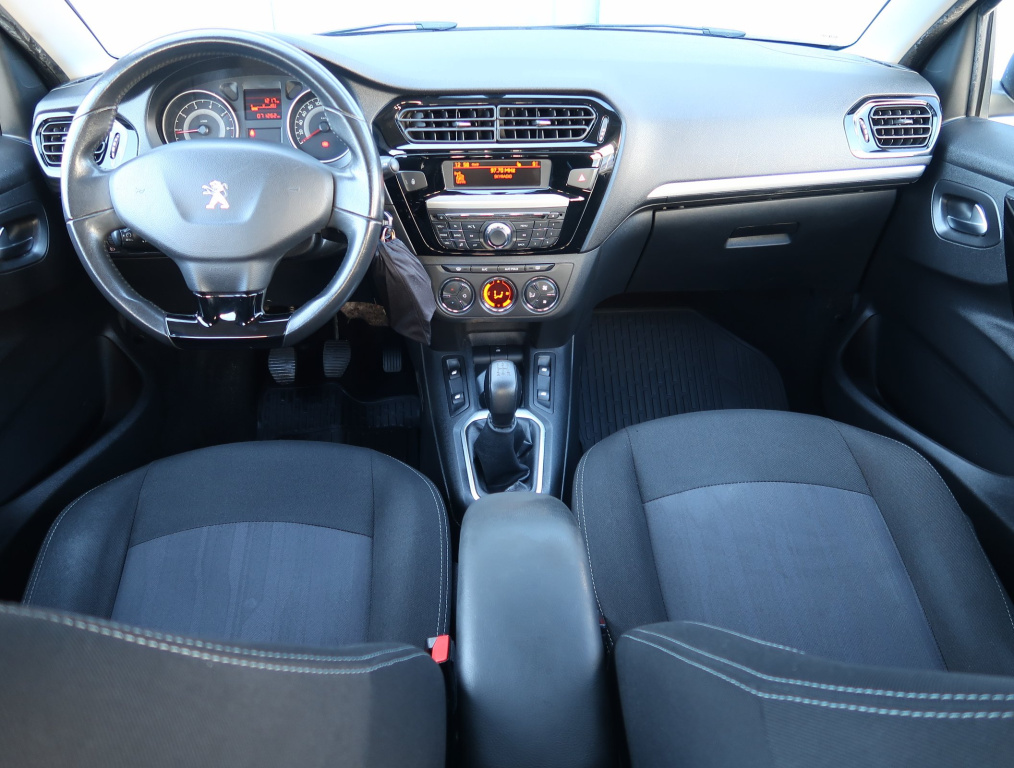 Peugeot 301