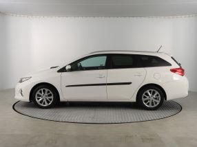 Toyota Auris - 2013