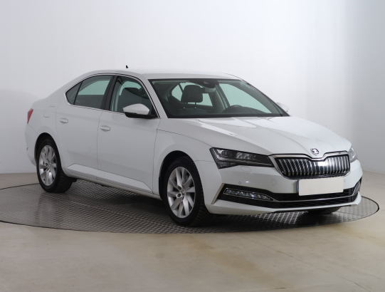 Škoda Superb iV 1.4 TSI PHEV