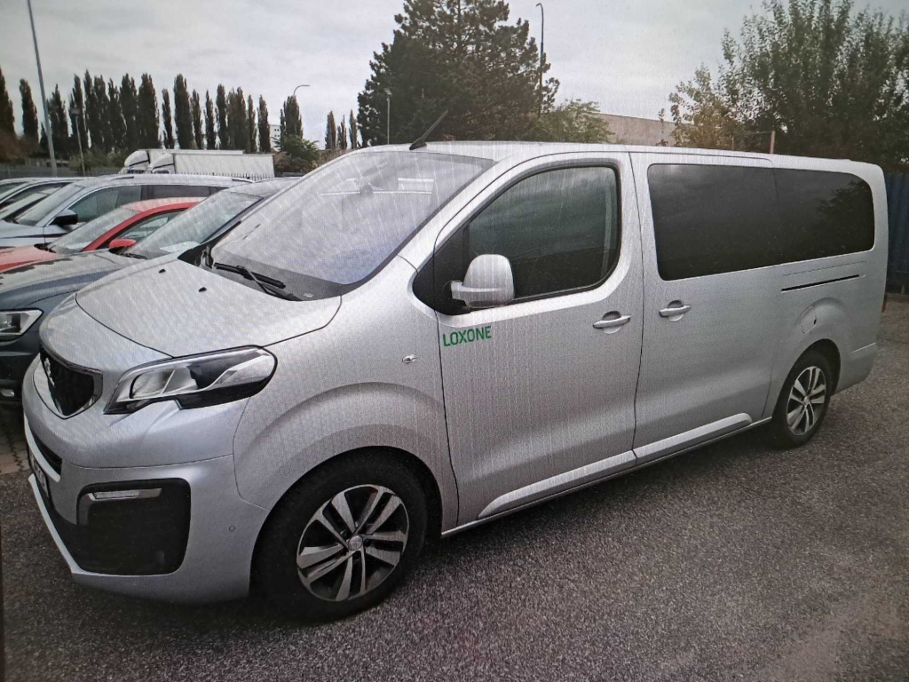 Peugeot Traveller