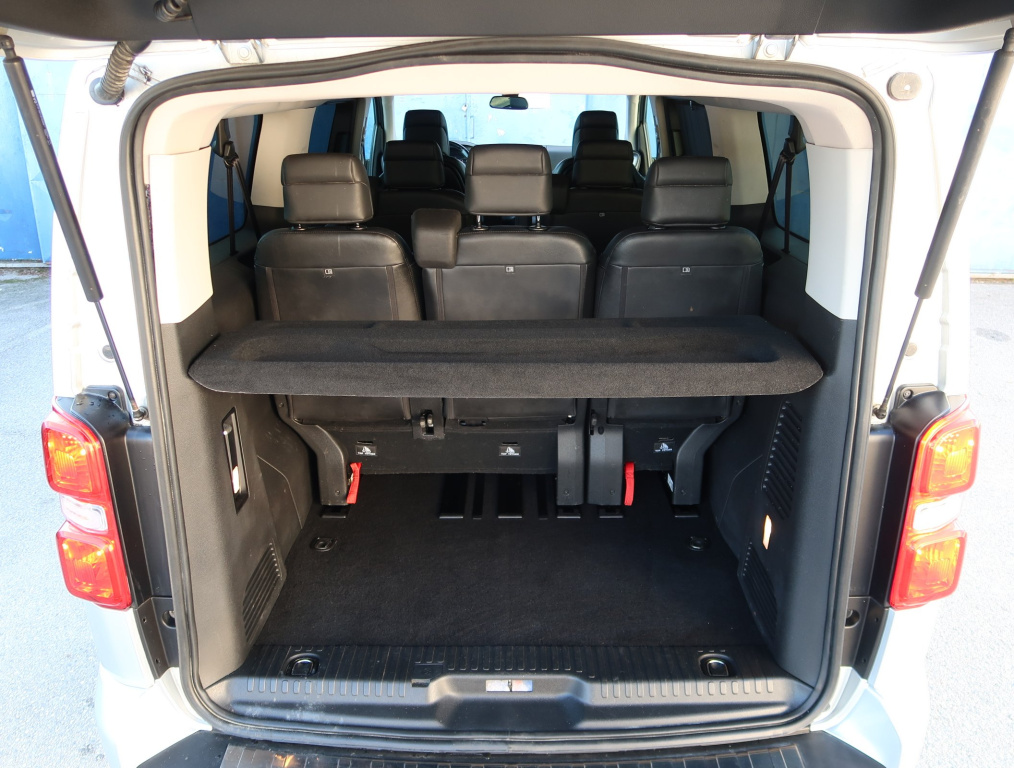 Peugeot Traveller