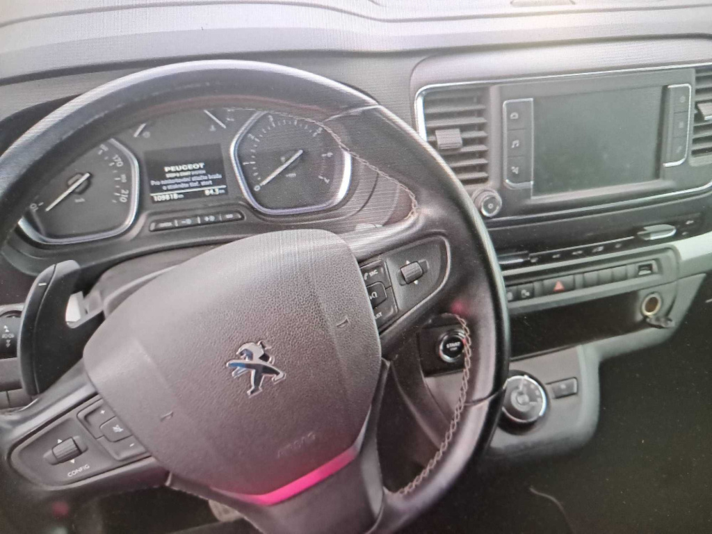 Peugeot Traveller