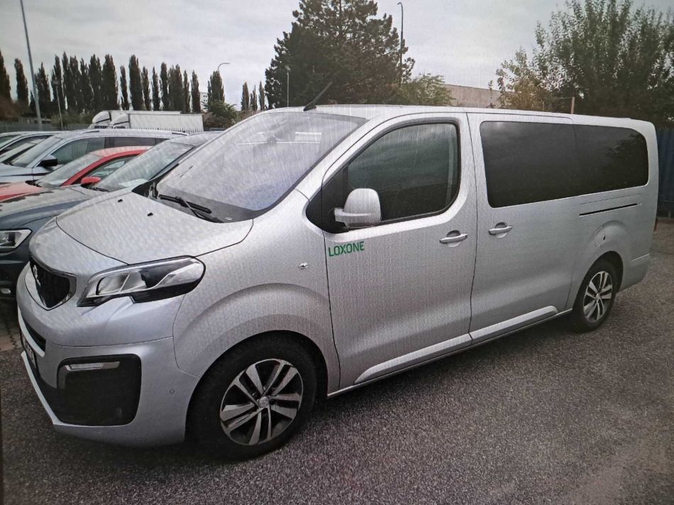 Peugeot Traveller - 2017