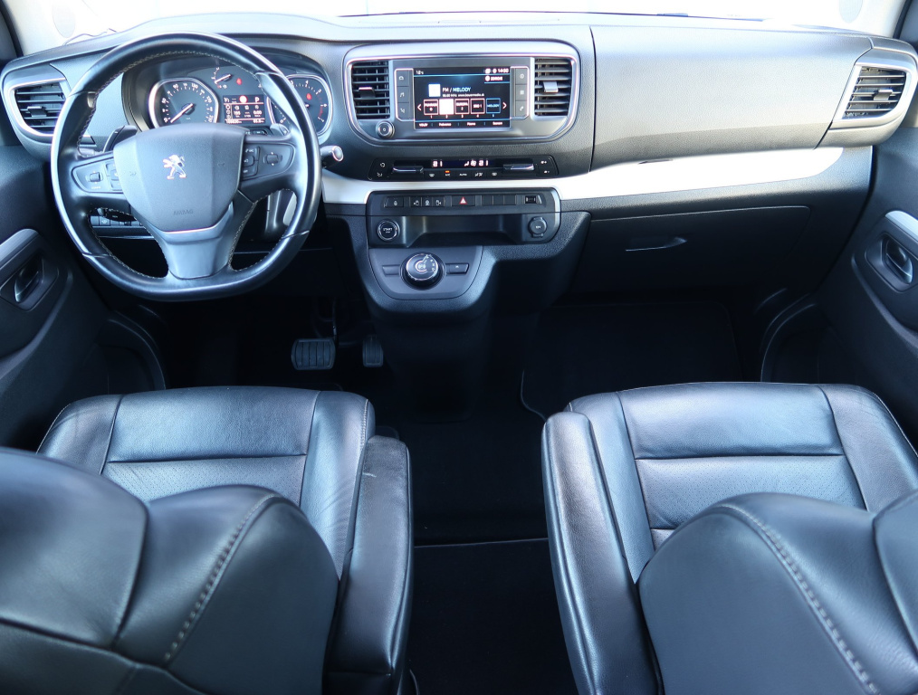Peugeot Traveller