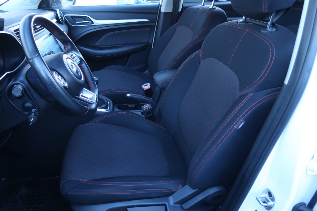 MG ZS SUV