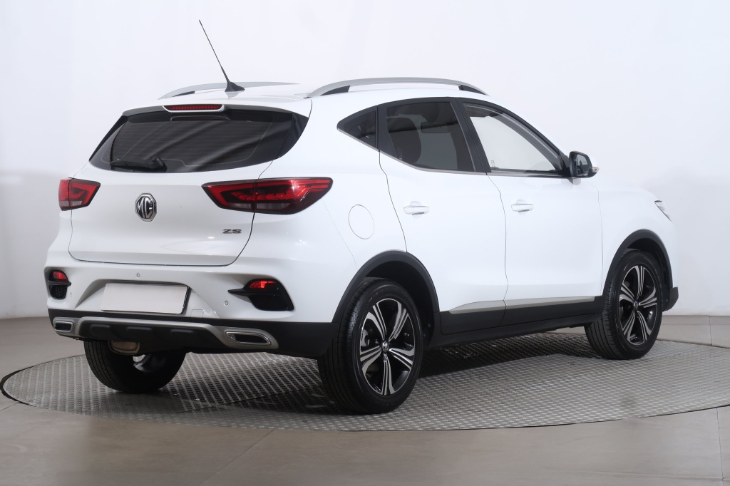 MG ZS SUV