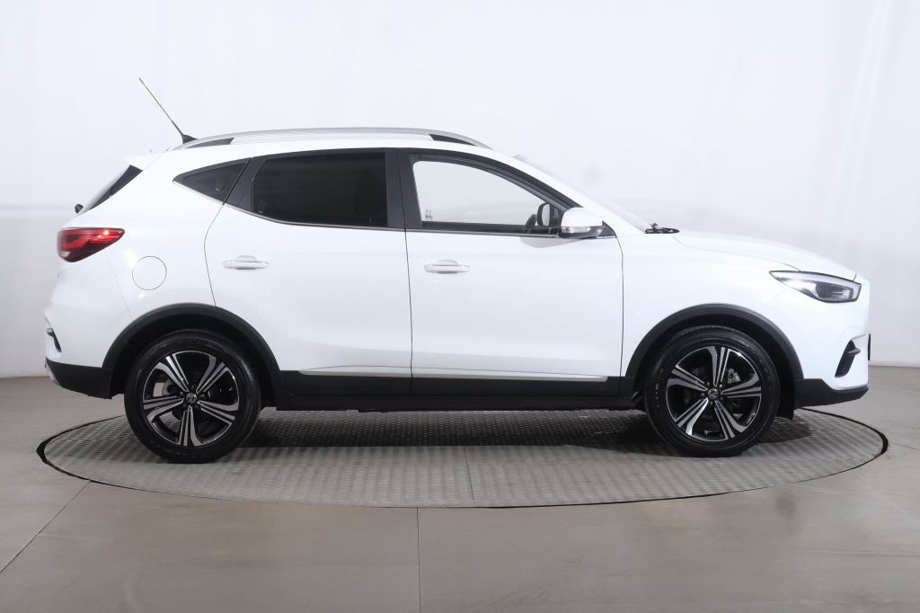 MG ZS SUV