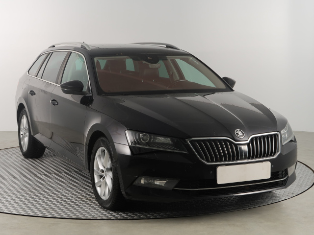 Škoda Superb, 2016