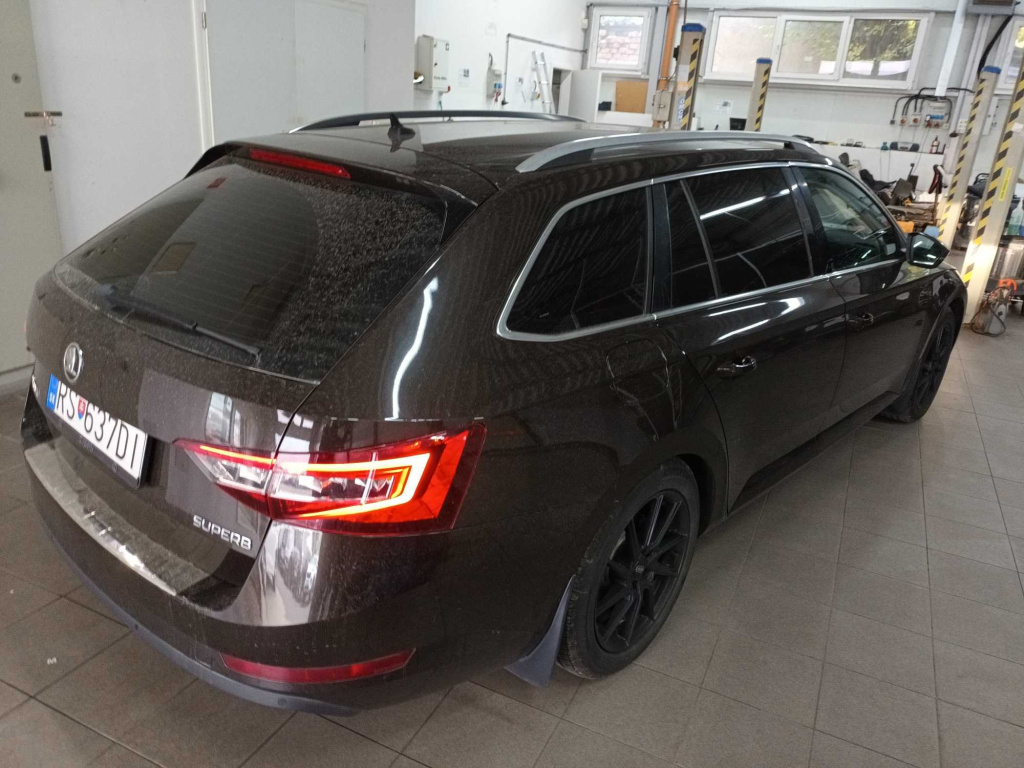Škoda Superb
