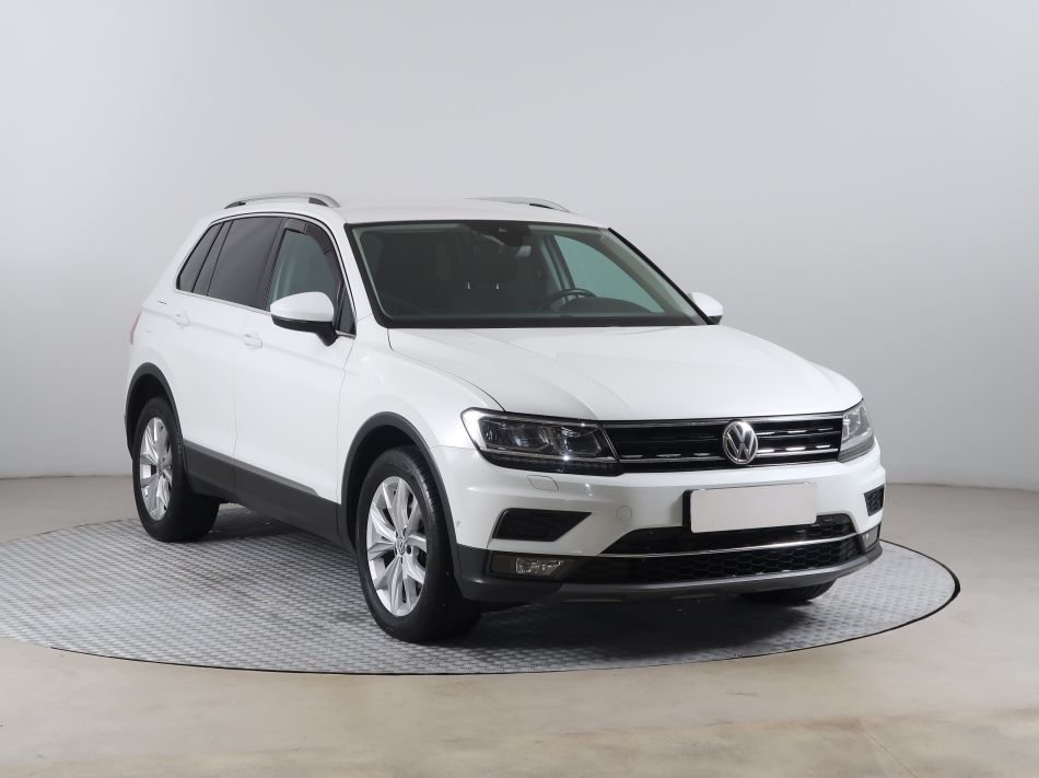 Volkswagen Tiguan - 2018