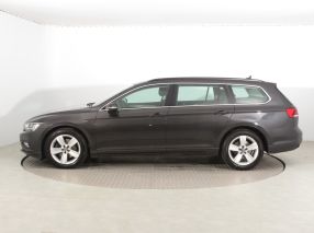Volkswagen Passat - 2020