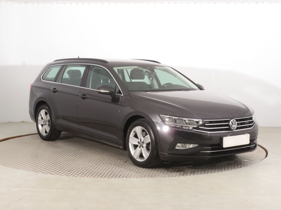 Volkswagen Passat - 2020