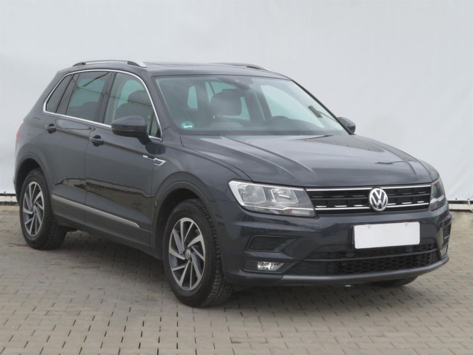 Volkswagen Tiguan - 2018