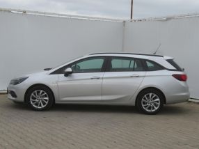 Opel Astra - 2021
