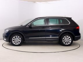 Volkswagen Tiguan - 2016