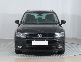 Volkswagen Tiguan - 2019