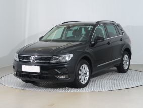 Volkswagen Tiguan - 2019