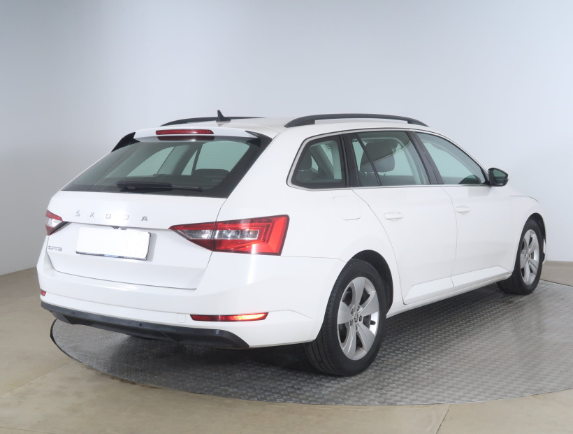 Škoda Superb, 2020