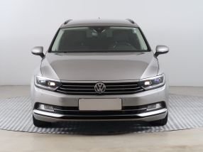 Volkswagen Passat - 2016