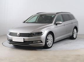 Volkswagen Passat - 2016
