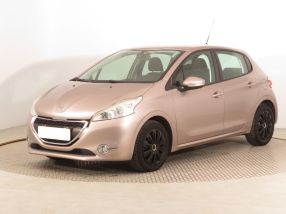 Peugeot 208 - 2013