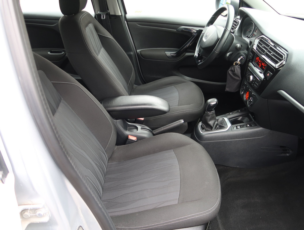 Peugeot 301