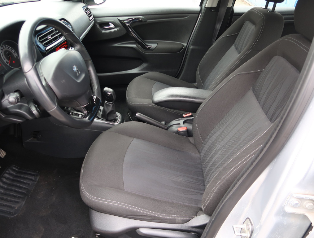 Peugeot 301