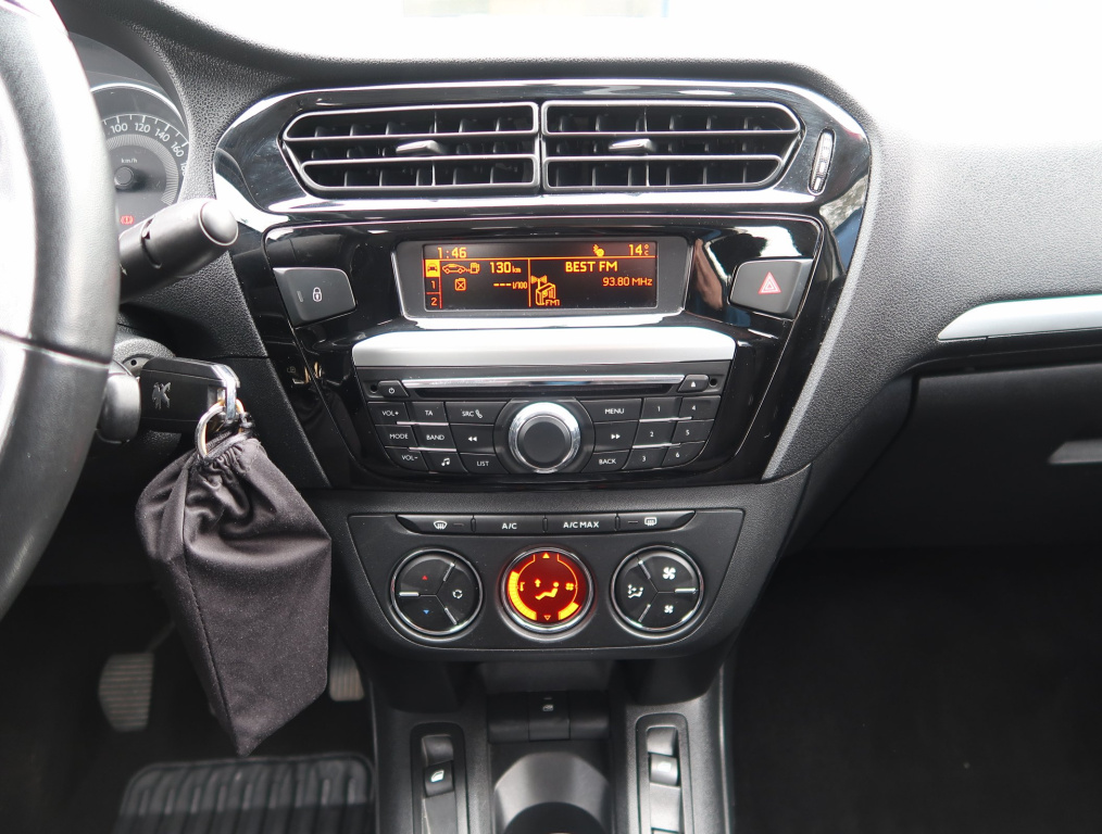 Peugeot 301