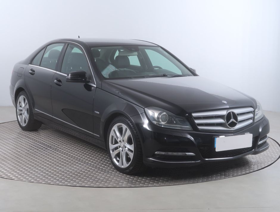 Mercedes-Benz C - 2011