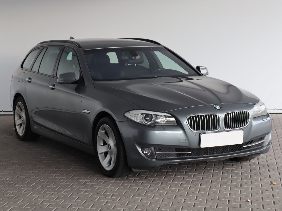 BMW 5 - 2011