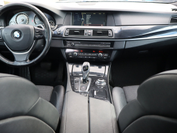BMW 5 2011
