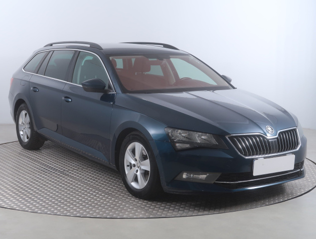 Škoda Superb 2016