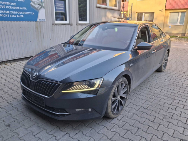 Škoda Superb 2016