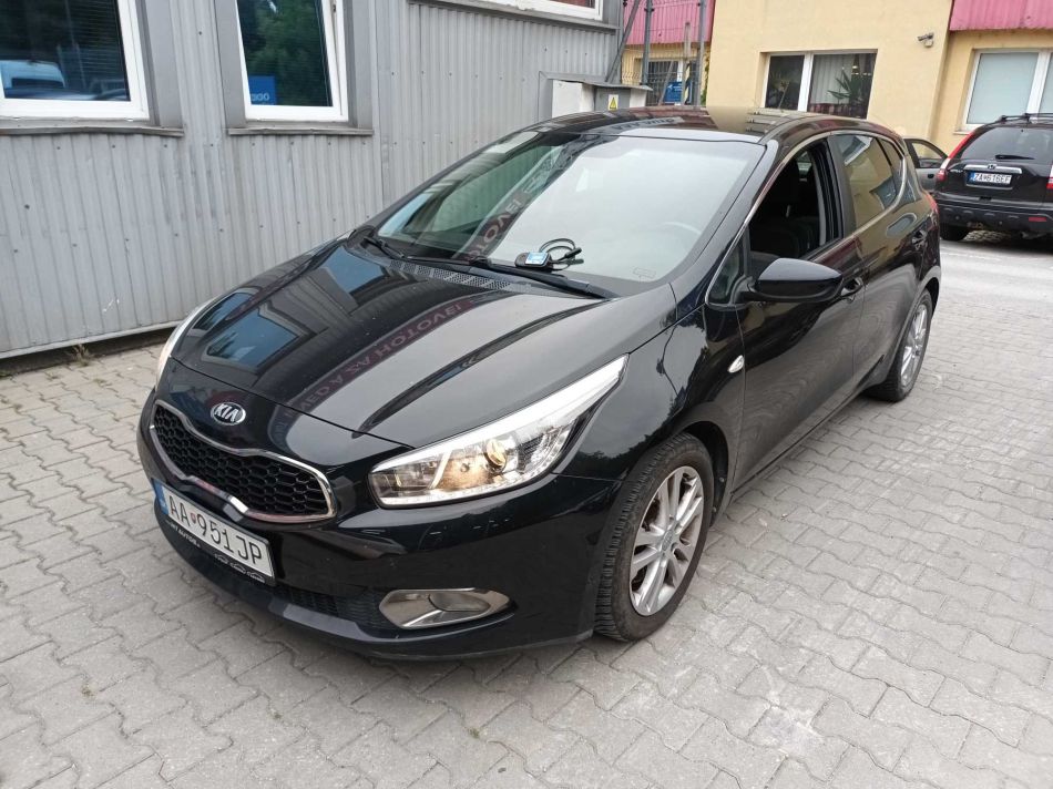 Kia Ceed - 2015