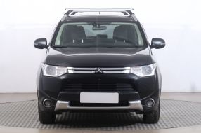 Mitsubishi Outlander - 2014