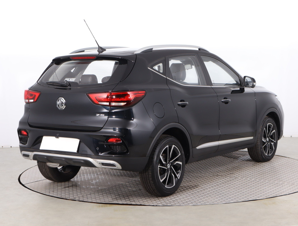 MG ZS SUV