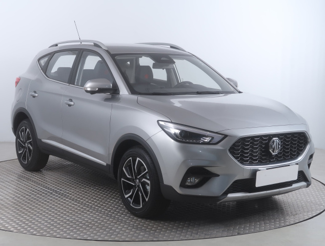 MG ZS SUV 2025