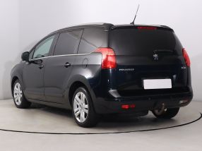 Peugeot 5008 - 2013