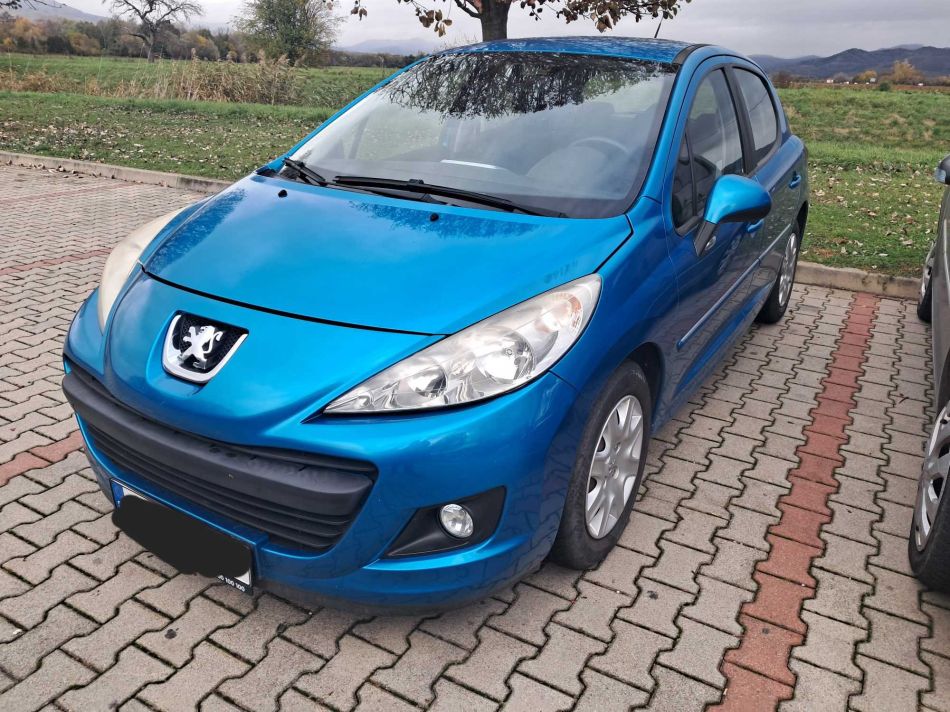 Peugeot 207 - 2012