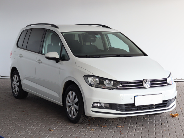 Volkswagen Touran 2016