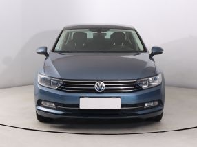 Volkswagen Passat - 2015